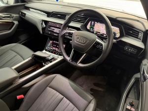 Audi e-tron 55 quattro Advanced - Image 7