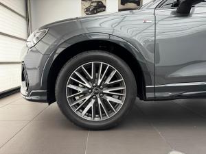 Audi Q3 35TDI Black Edition - Image 3