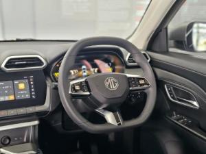 MG ZS Pro 1.5T Comfort - Image 8