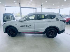 Jetour X70 Plus 1.5T Deluxe - Image 2