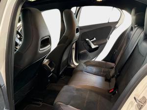Mercedes-Benz A-Class A200 hatch Progressive - Image 14