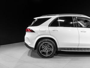 Mercedes-Benz GLE GLE300d 4Matic - Image 21