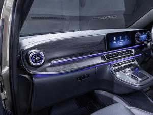 Mercedes-Benz V-Class V300d Exclusive - Image 15