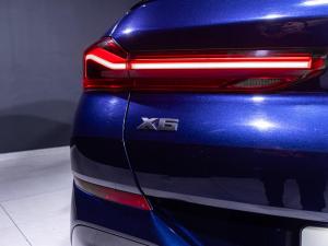 BMW X6 M50i - Image 27