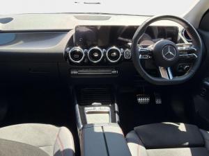 Mercedes-Benz GLA GLA200 Progressive - Image 12
