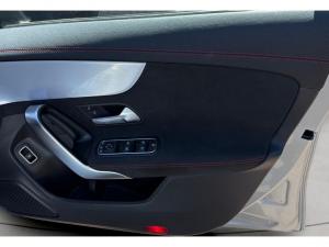 Mercedes-Benz CLA CLA200 Progressive - Image 19