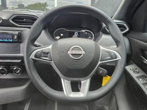 Nissan Magnite 1.0 Visia manual - Image 11