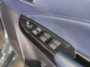 Suzuki Baleno 1.5 GLX auto - Image 15