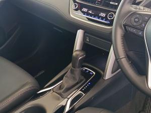Toyota Corolla Cross 1.8 Hybrid XR - Image 25
