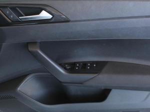 Volkswagen Polo hatch 1.0TSI Life manual - Image 14