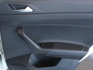 Volkswagen Polo hatch 1.0TSI Life manual - Image 15