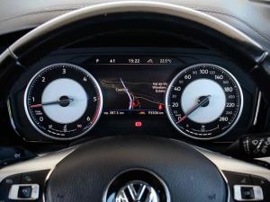 Volkswagen Touareg V6 TDI Executive R-Line - Image 8
