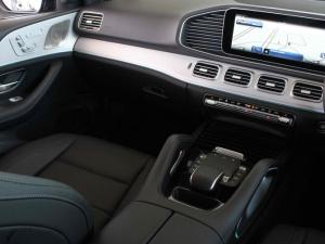 Mercedes-Benz GLE GLE300d 4Matic - Image 10