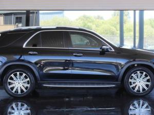 Mercedes-Benz GLE GLE300d 4Matic - Image 4