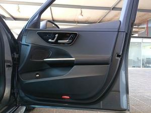 Mercedes-Benz C-Class C220d Avantgarde - Image 9