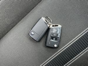 Volkswagen T-Roc 2.0TSI 140kW 4Motion Design - Image 17