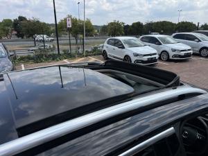 Volkswagen T-Roc 2.0TSI 140kW 4Motion Design - Image 19