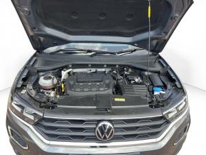Volkswagen T-Roc 2.0TSI 140kW 4Motion Design - Image 9