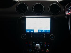 Ford Mustang 5.0 GT fastback - Image 10