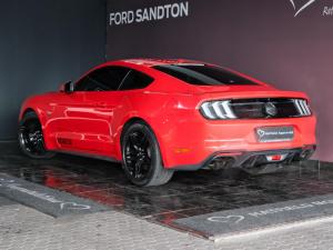 Ford Mustang 5.0 GT fastback - Image 11