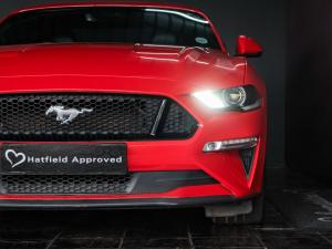 Ford Mustang 5.0 GT fastback - Image 13