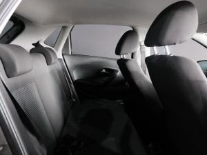 Volkswagen Polo Vivo hatch 1.4 Comfortline - Image 12