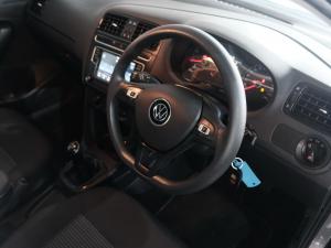 Volkswagen Polo Vivo hatch 1.4 Comfortline - Image 13