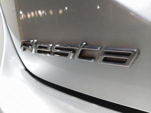 Ford Fiesta 1.0T Titanium auto - Image 27