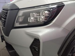 Nissan Navara 2.5DDTi double cab Pro-2X