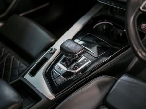 Audi S4 TFSI quattro - Image 18