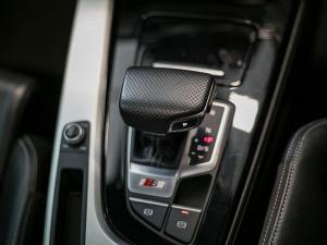 Audi S4 TFSI quattro - Image 21