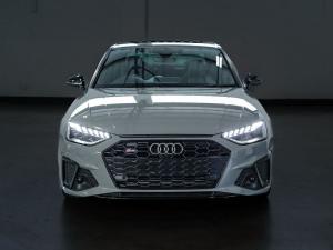Audi S4 TFSI quattro - Image 3