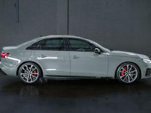 Audi S4 TFSI quattro - Image 8