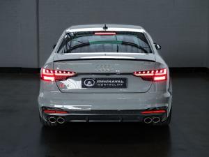 Audi S4 TFSI quattro - Image 9