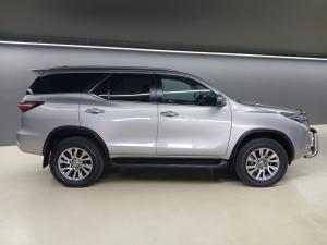 Toyota Fortuner 2.8GD-6 4x4 VX - Image 3