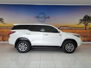 Toyota Fortuner 2.8GD-6 4x4 VX - Image 3