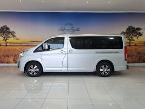 Toyota Quantum 2.8 LWB bus 11-seater GL - Image 10
