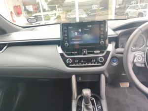 Toyota Corolla Cross 1.8 Hybrid XS - Image 14