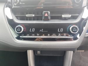 Toyota Corolla Cross 1.8 Hybrid XS - Image 15