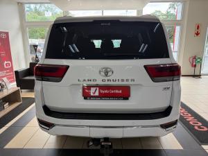 Toyota Land Cruiser 300 3.5T ZX - Image 5