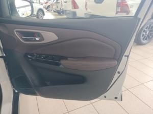 Toyota Starlet Cross 1.5 XR auto - Image 30