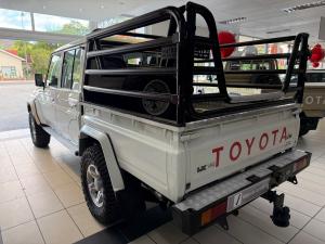 Toyota Land Cruiser 79 4.5D-4D V8 double cab LX - Image 12