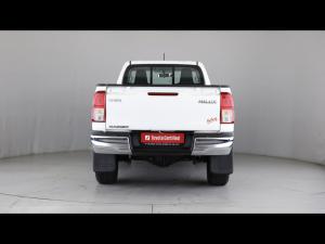 Toyota Hilux 2.4GD-6 single cab Raider manual - Image 5
