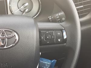 Toyota Hilux 2.4 GD-6 Raider 4X4 automaticD/C - Image 10