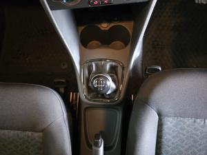 Volkswagen Polo Vivo 1.4 Life - Image 18