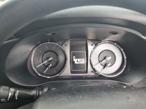 Toyota Hilux 2.4 GD-6 RB Raider automaticD/C - Image 11