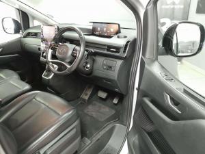 Hyundai Staria 2.2D Executive automatic - Image 8