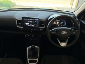 Hyundai Venue 1.2 Motion - Image 10