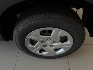 Hyundai Venue 1.2 Motion - Image 13