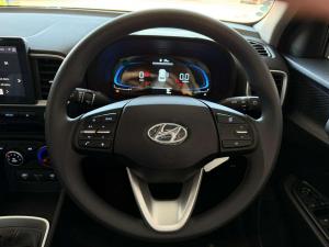 Hyundai Venue 1.2 Motion - Image 18